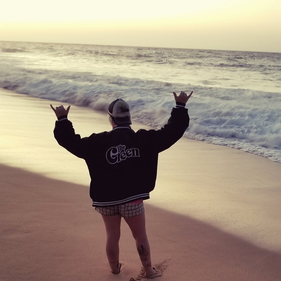 Meet your Posher, Sarah - Picture 1 of 1